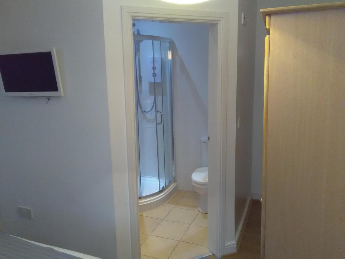 Clifton Hotel Newcastle Room photo