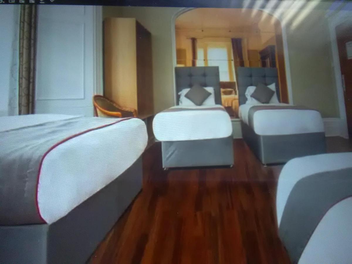 Clifton Hotel Newcastle Room photo