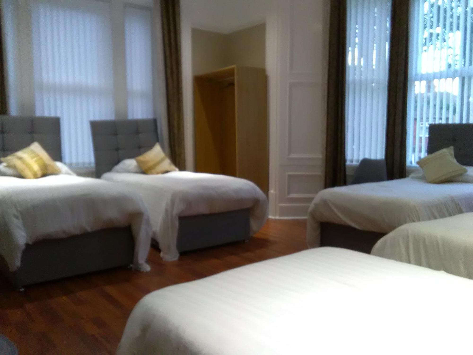 Clifton Hotel Newcastle Room photo
