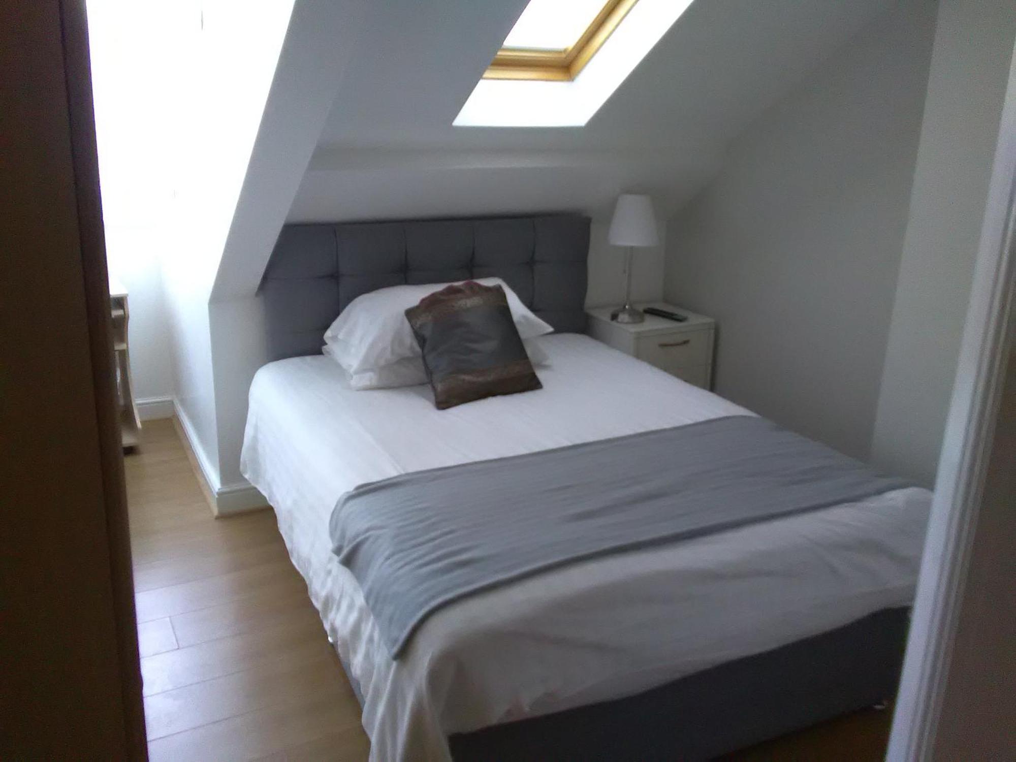 Clifton Hotel Newcastle Room photo