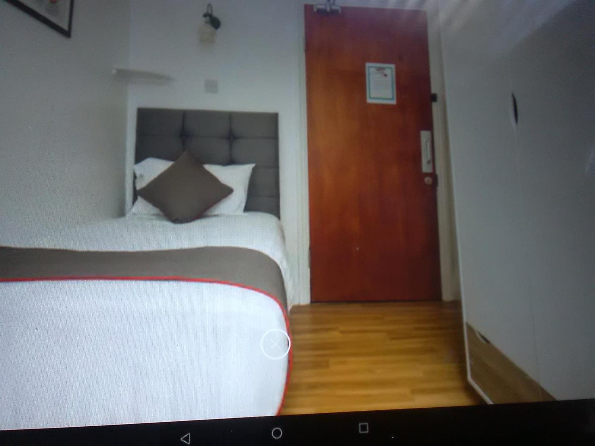 Clifton Hotel Newcastle Room photo