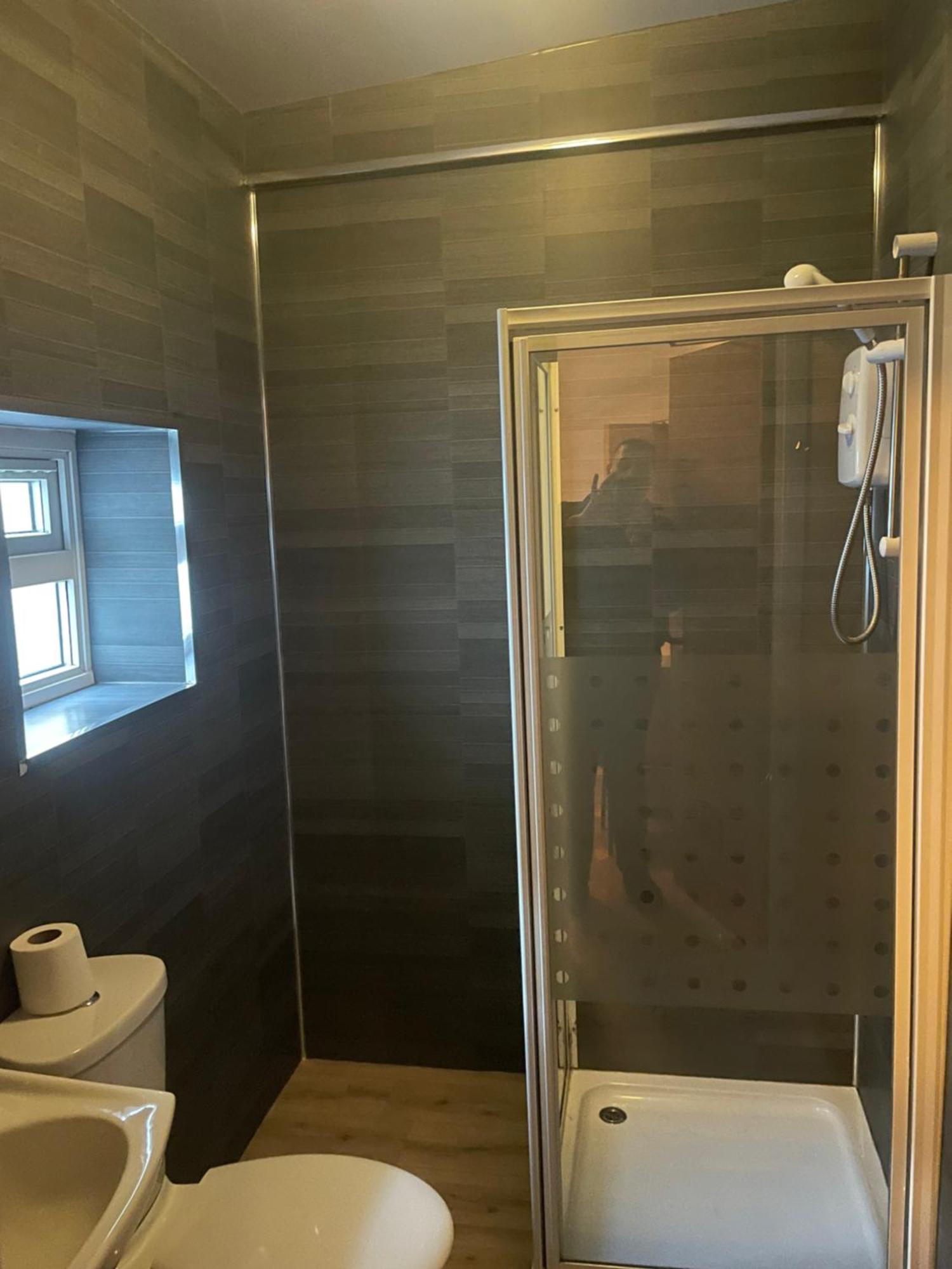 Clifton Hotel Newcastle Room photo