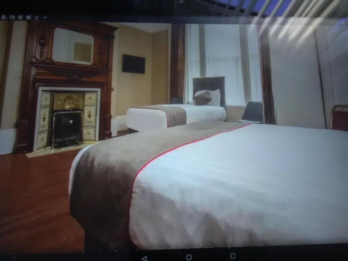 Clifton Hotel Newcastle Room photo